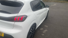 Peugeot 208 1.2 PureTech 100 Allure Premium 5dr Petrol Hatchback